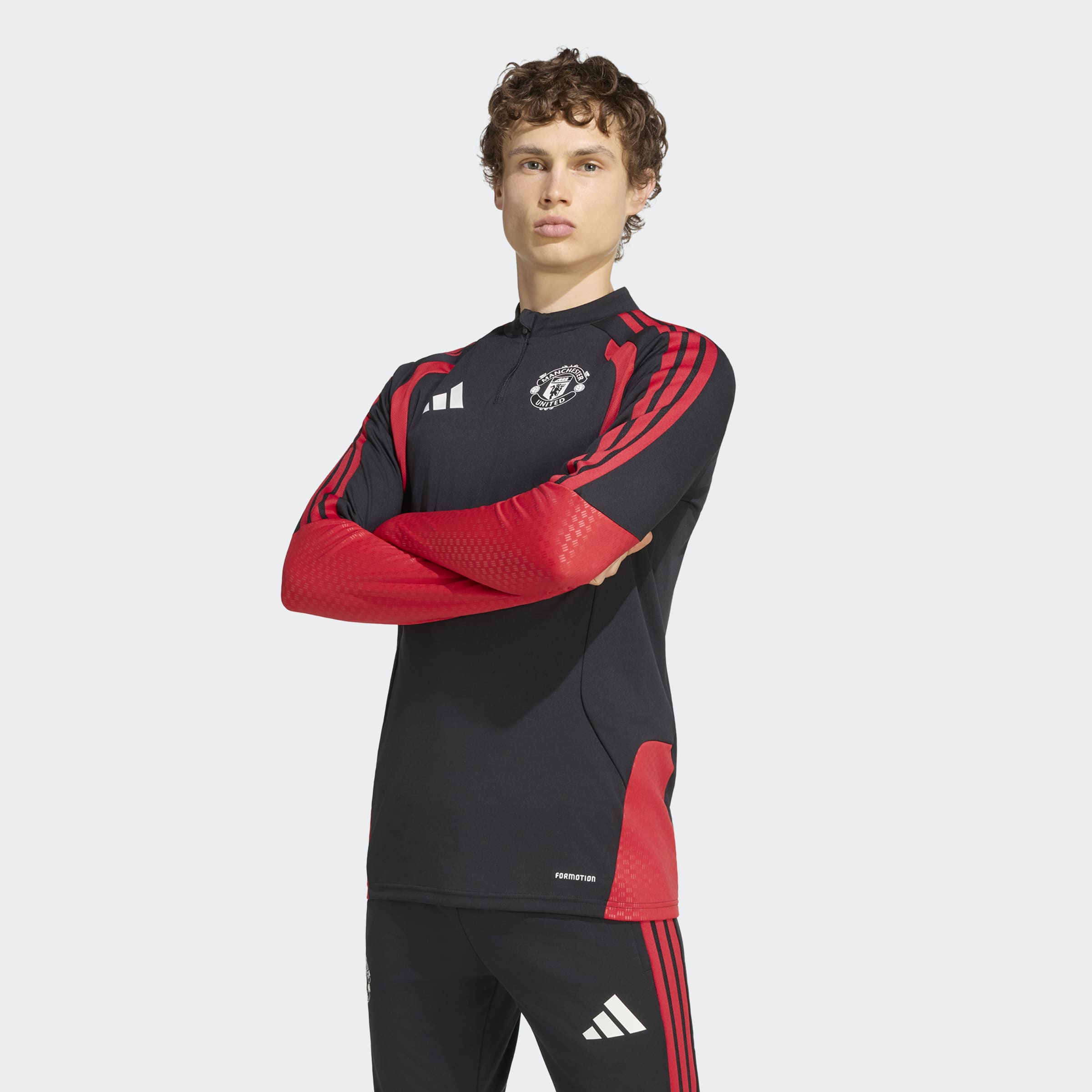 MUFC TR TOP BLACK